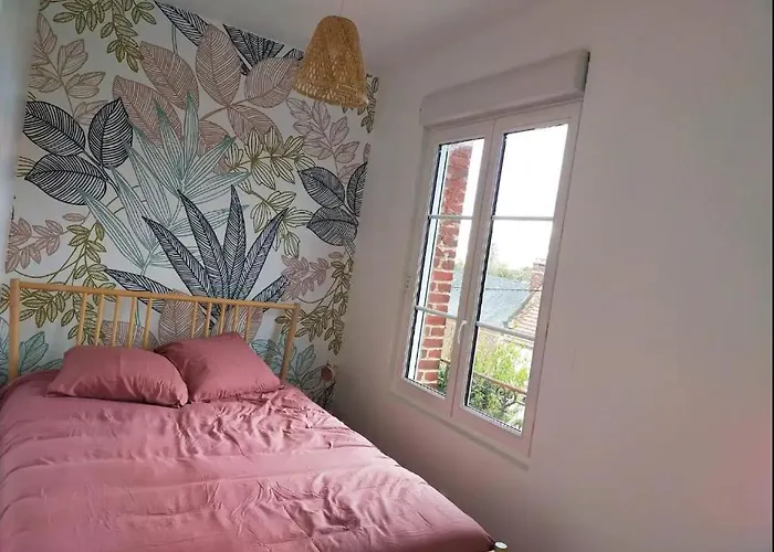 Flora Holiday home Salency